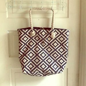 Patterned Tote with Rope Straps